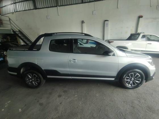 VOLKSWAGEN SAVEIRO 1.6 CROSS CD 16V FLEX 2P MANUAL
